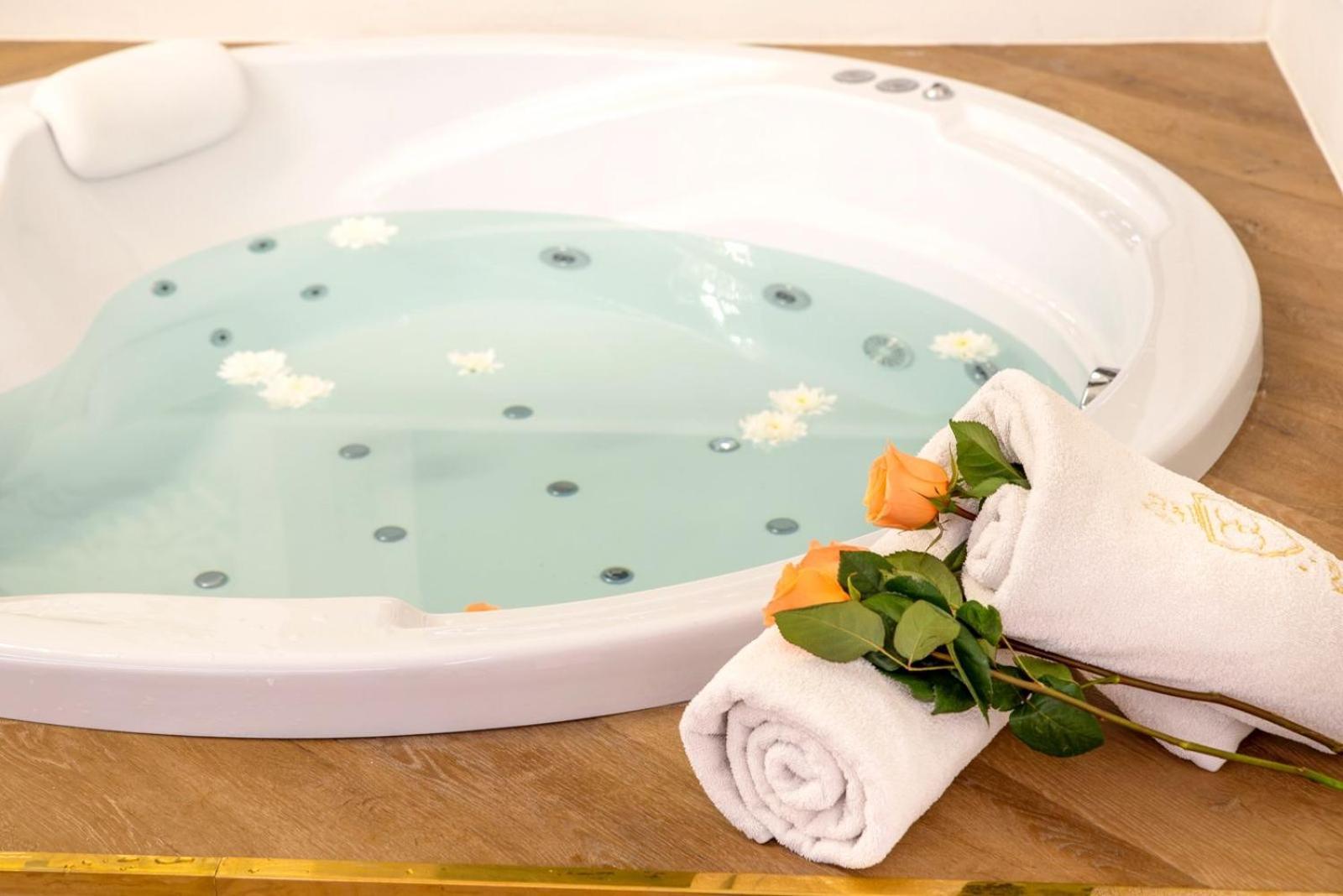 Jacuzzi Royal Suite Budapest Eksteriør bilde
